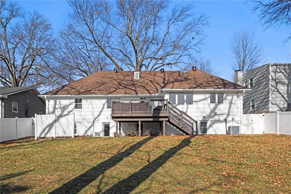 7801 Falmouth Street — photo 33
