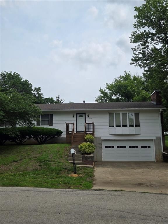 2213 Millwood Drive — photo 3