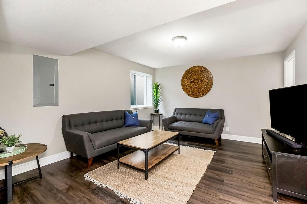 913 SE Auburn Court — photo 28