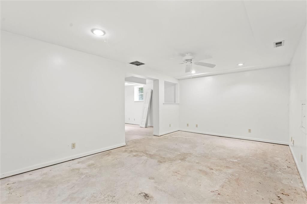 10225 Kill Creek Road — photo 24