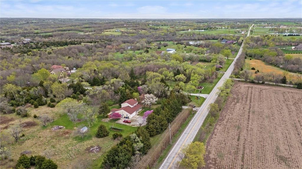 10225 Kill Creek Road — photo 31