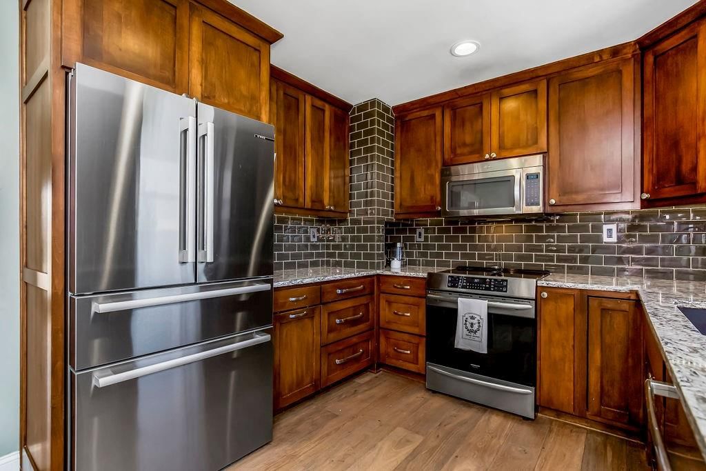 18970 W 159th Terrace — photo 9