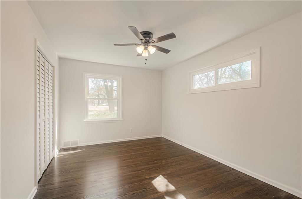 8228 Summit Street — photo 13