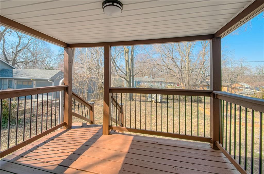 8228 Summit Street — photo 20