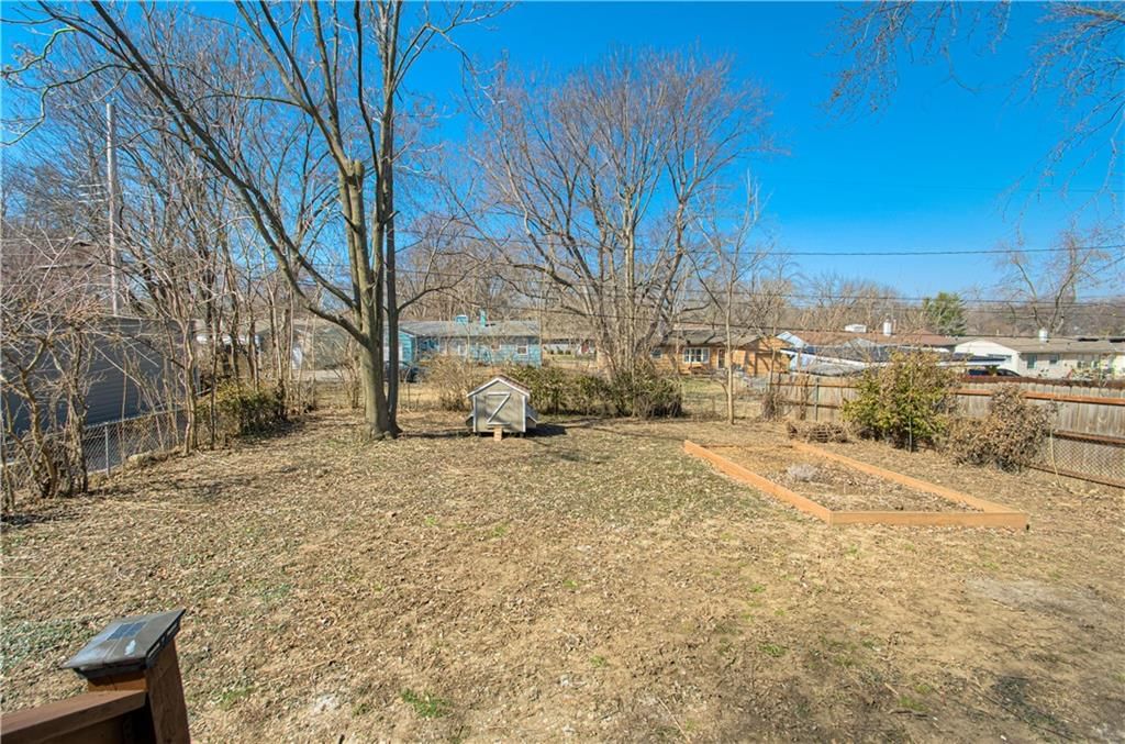 8228 Summit Street — photo 21