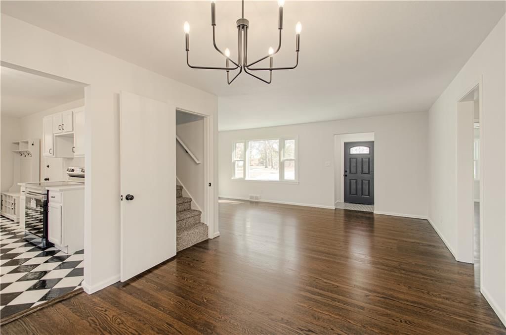 8228 Summit Street — photo 7
