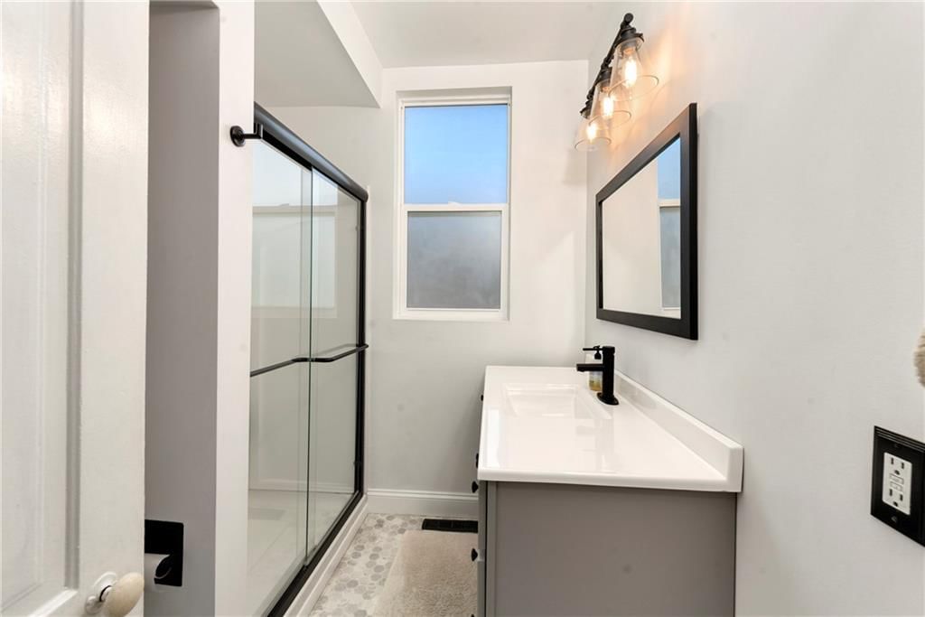 938 Sherman Avenue — photo 17