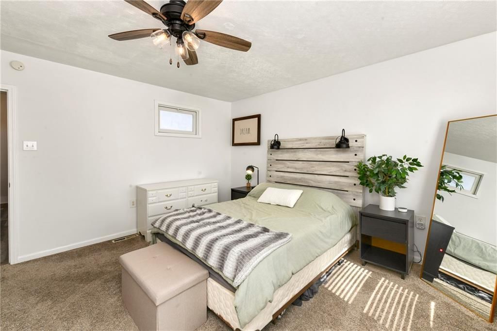 938 Sherman Avenue — photo 25