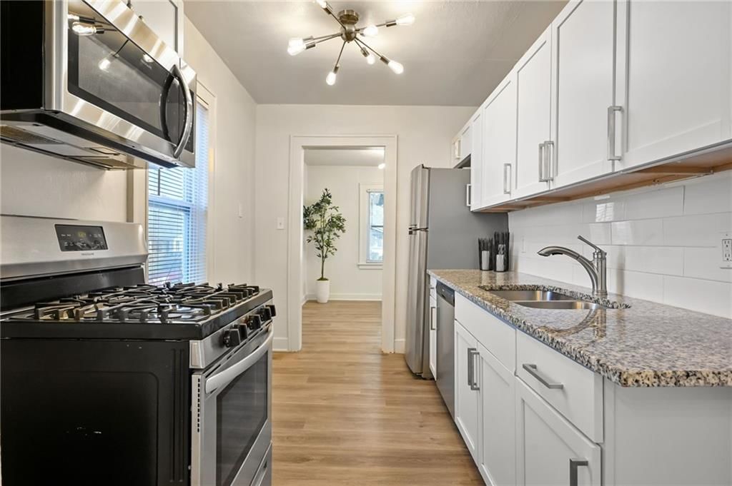 105 W 78 Terrace — photo 9