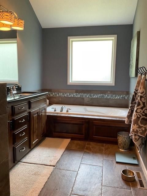 8915 N NORTON Avenue — photo 25