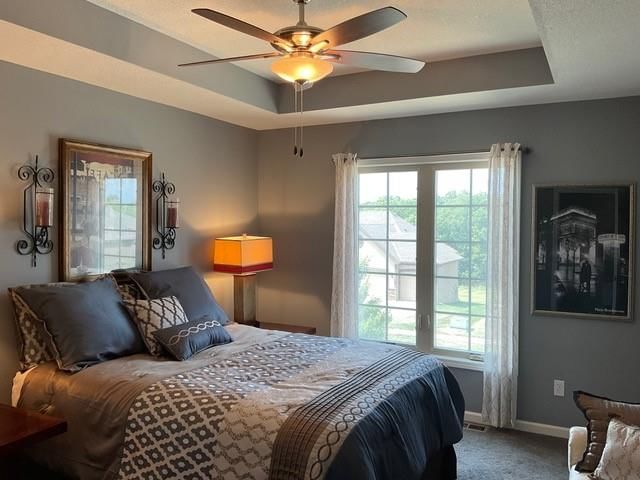 8915 N NORTON Avenue — photo 31