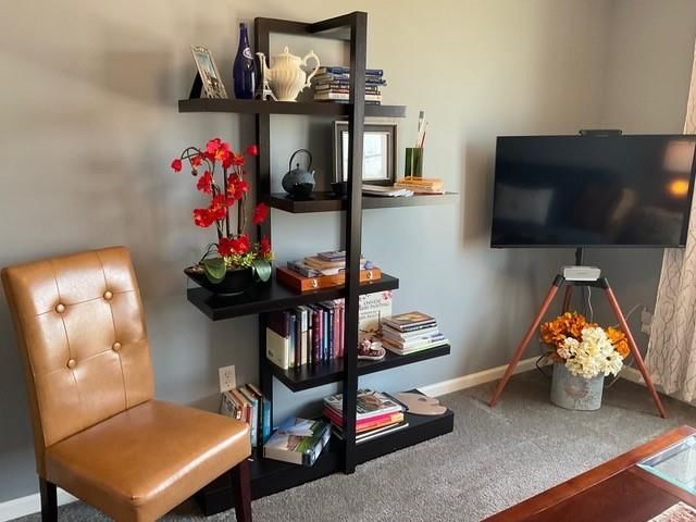 8915 N NORTON Avenue — photo 32