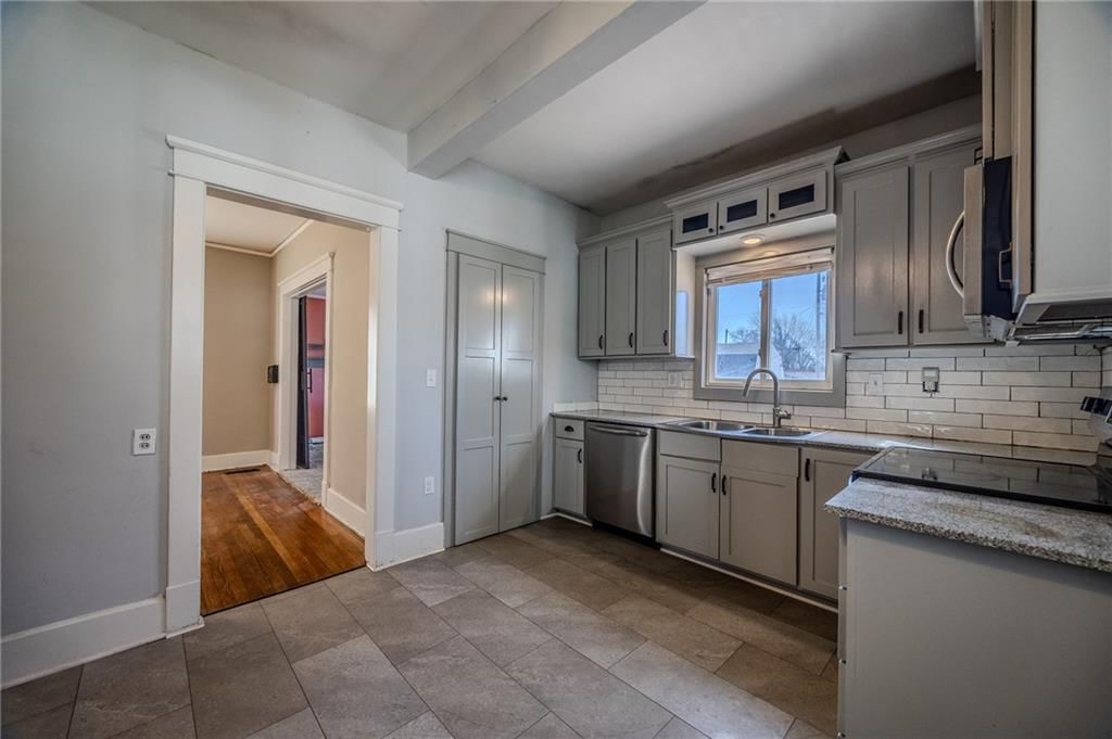 1709 Bloom Street — photo 19
