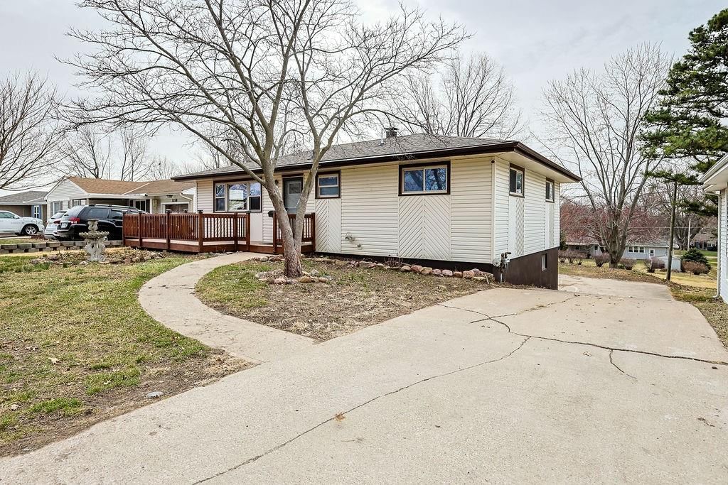 3214 Summit Avenue — photo 3
