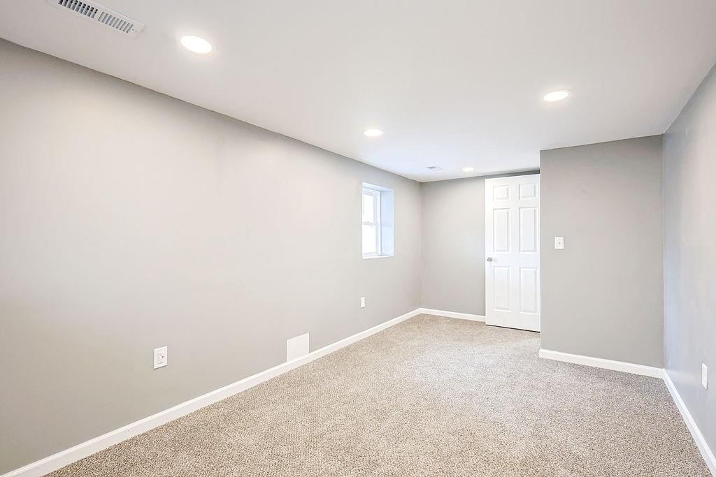 3214 Summit Avenue — photo 31