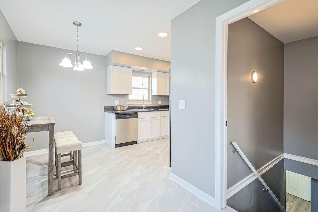 3214 Summit Avenue — photo 7
