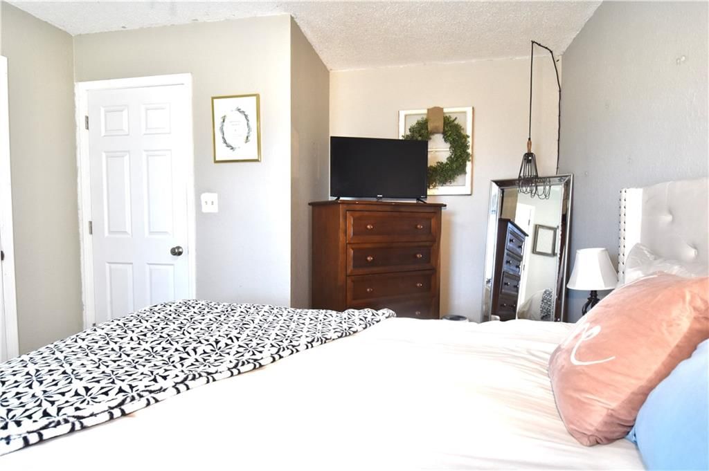 827 Pollard Street — photo 17
