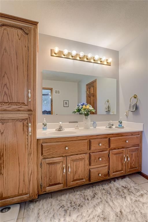 17513 Sunrise Circle — photo 8