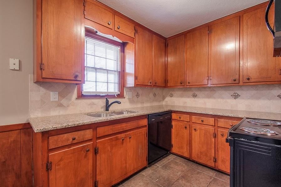 3609 Randall Drive — photo 8