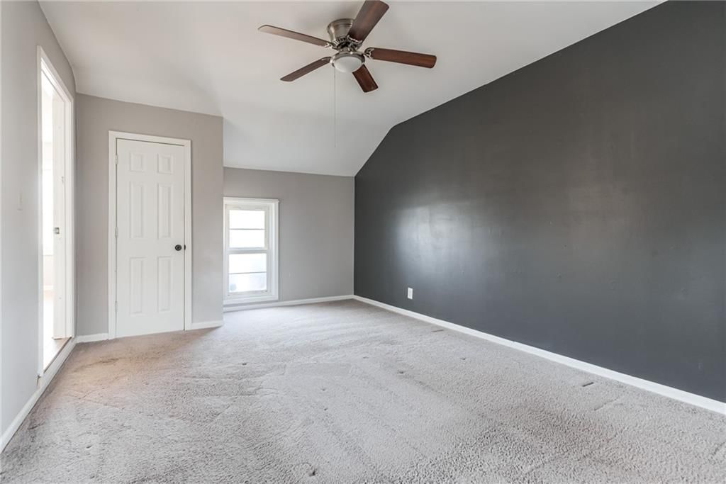 918 NE 44th Street — photo 13