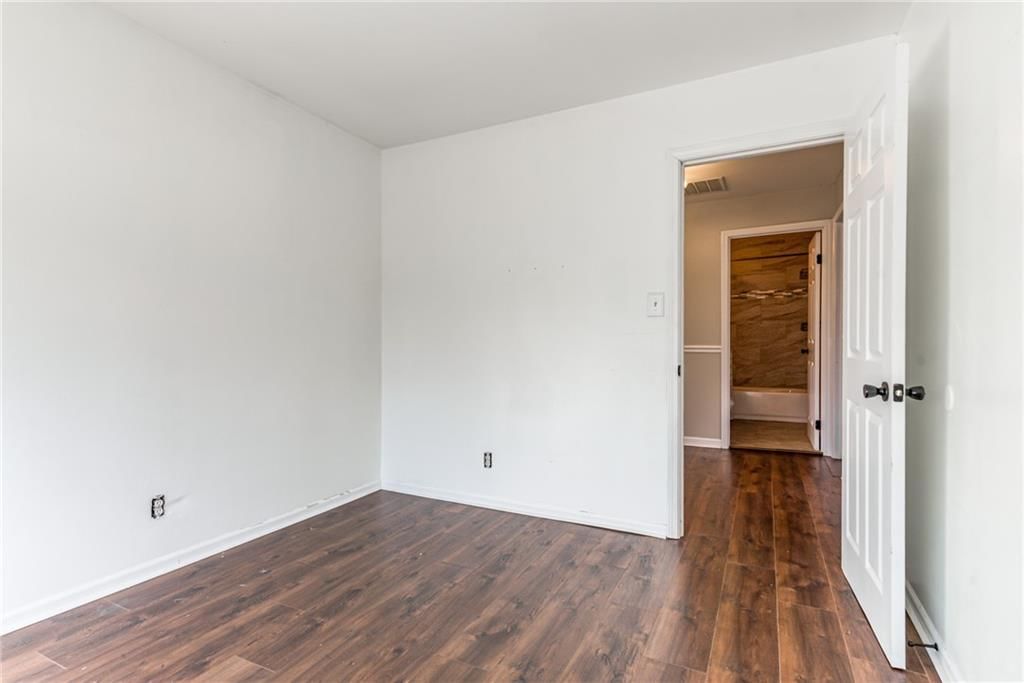 918 NE 44th Street — photo 24