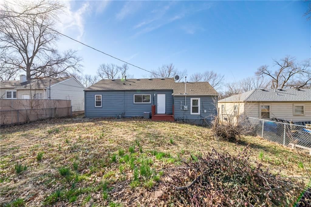 918 NE 44th Street — photo 29