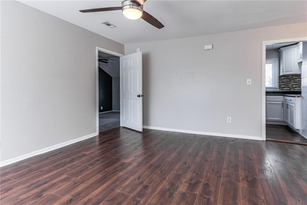 918 NE 44th Street — photo 5