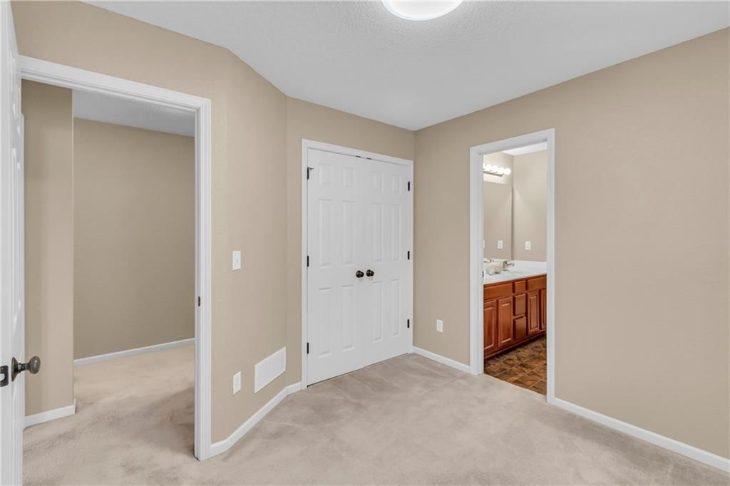 9560 N Main Street — photo 20
