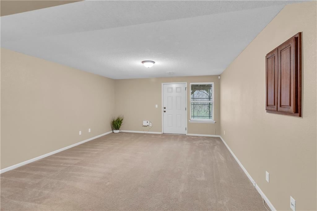 9560 N Main Street — photo 24