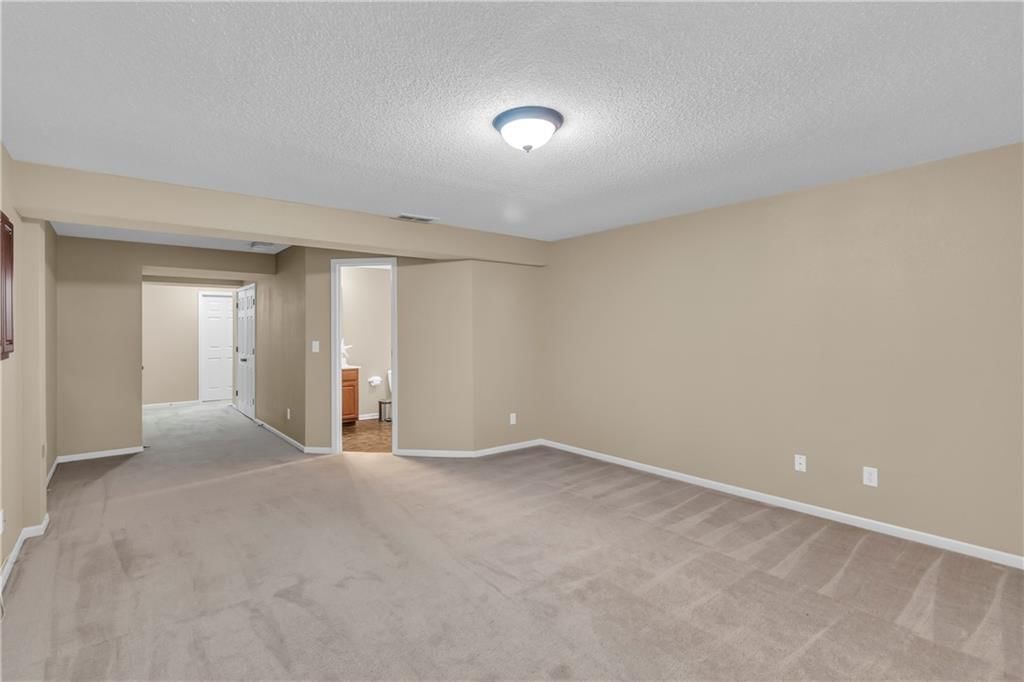9560 N Main Street — photo 25
