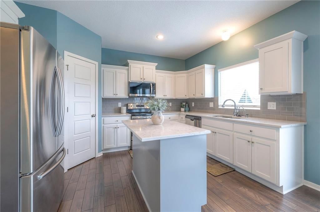 710 N Laurel Street — photo 12