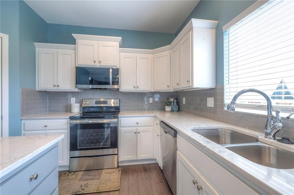 710 N Laurel Street — photo 14