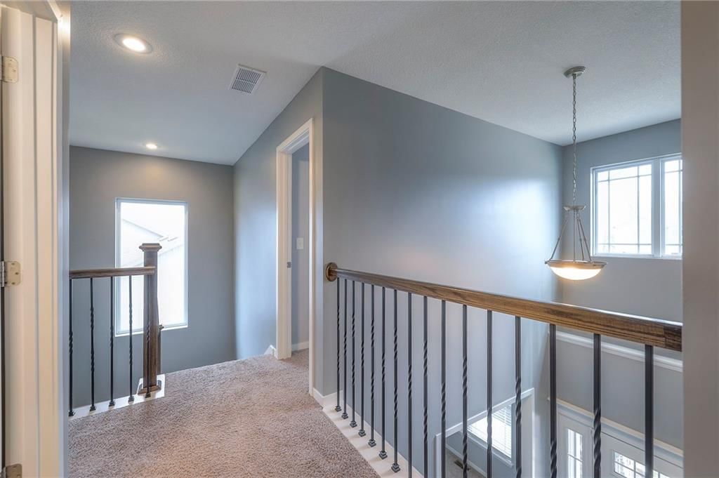 710 N Laurel Street — photo 19