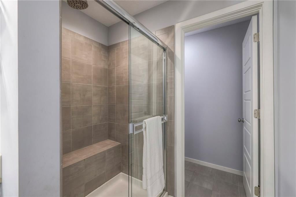 710 N Laurel Street — photo 29