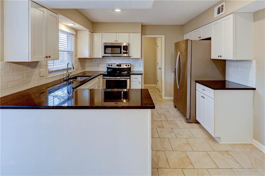 11288 Hemlock Street — photo 29