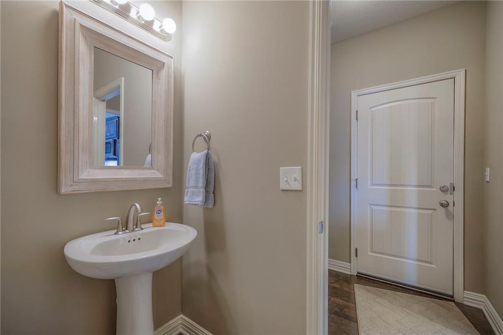 12101 S Pine Street — photo 20
