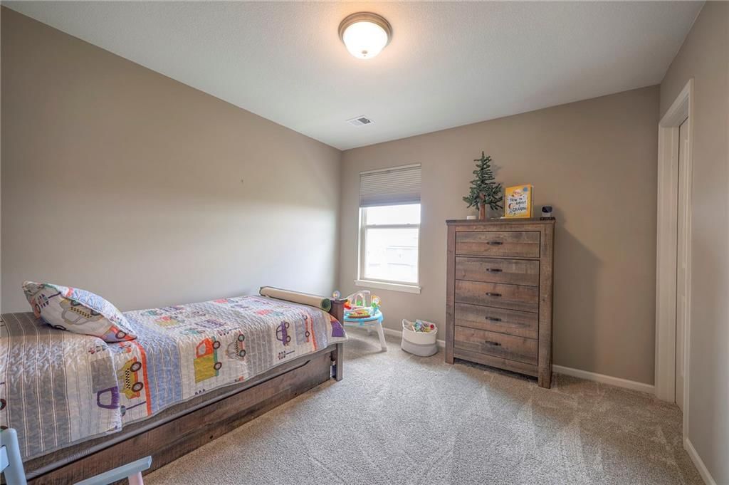 12101 S Pine Street — photo 29
