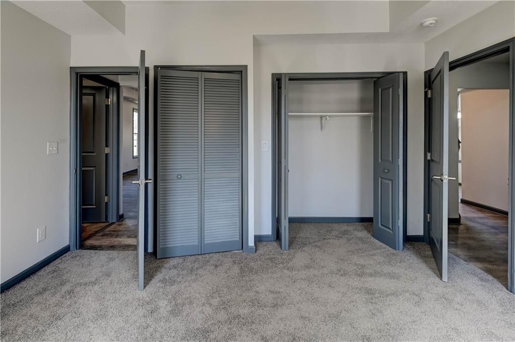 407 W 5th Street — photo 12