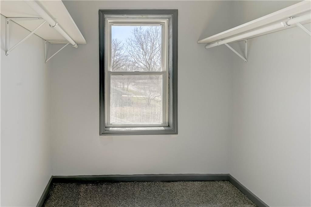 407 W 5th Street — photo 26