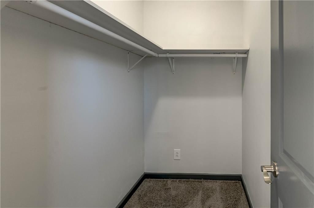 407 W 5th Street — photo 9