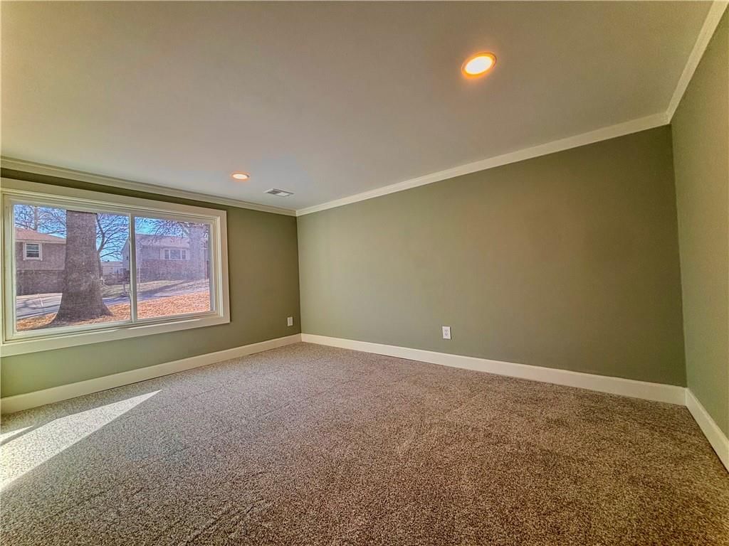 5004 NE 57th Terrace — photo 6