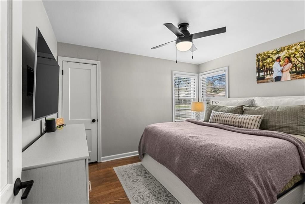 2114 W 72nd Terrace — photo 15