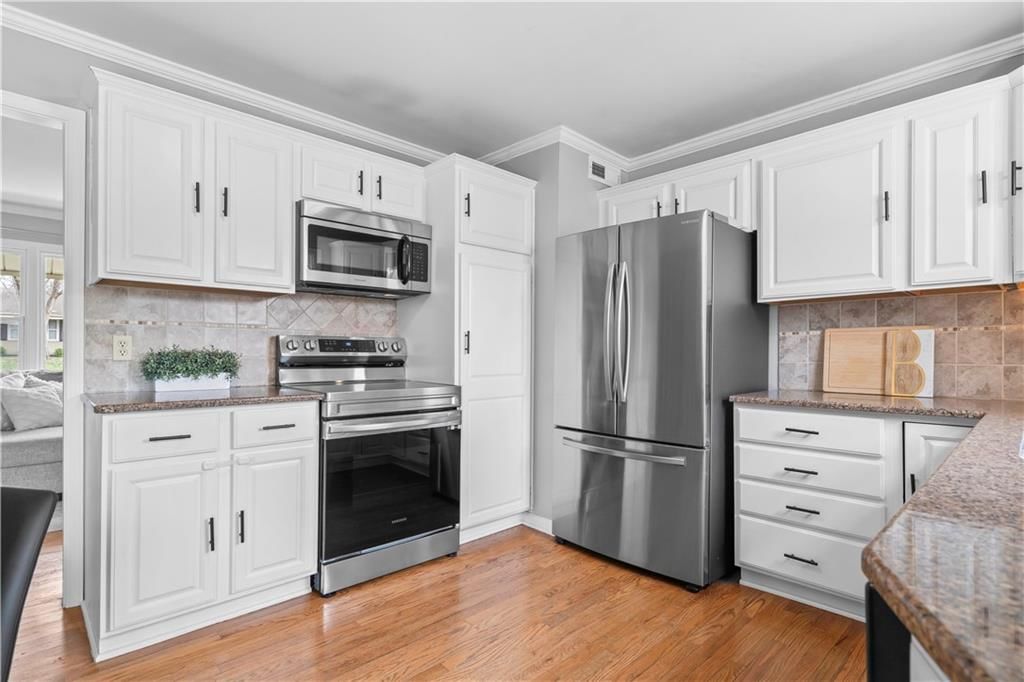 7306 Outlook Street — photo 12