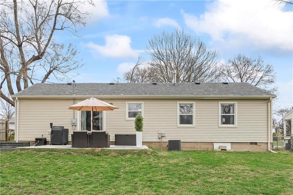 7306 Outlook Street — photo 30