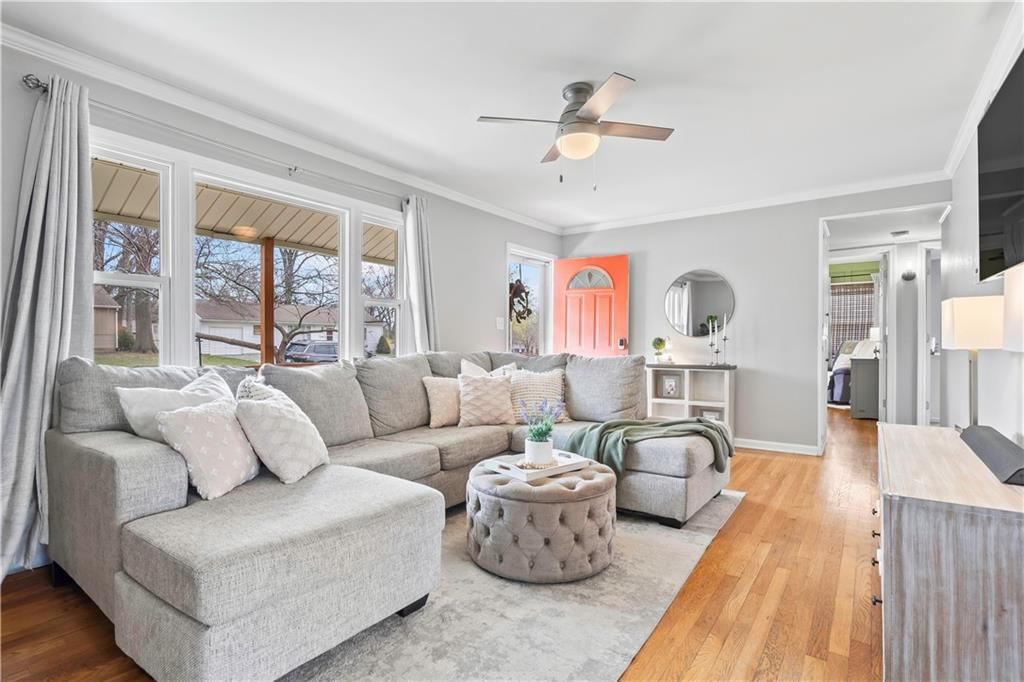 7306 Outlook Street — photo 5