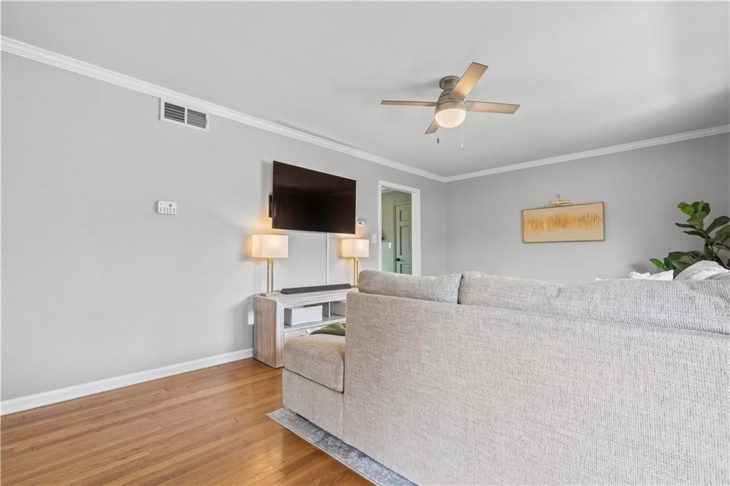 7306 Outlook Street — photo 9