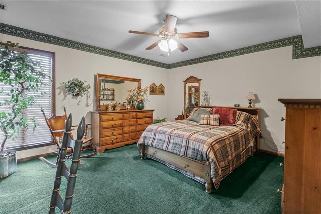 11725 Gillette Street — photo 26