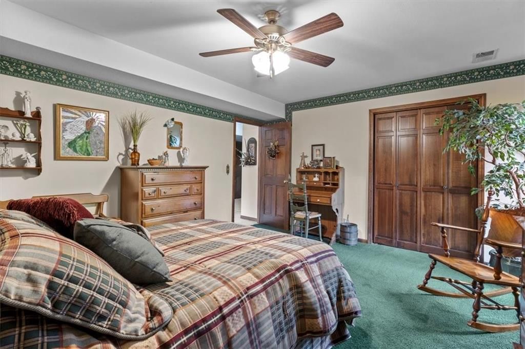 11725 Gillette Street — photo 27