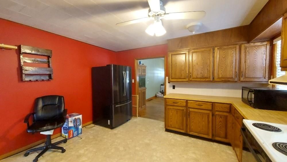 1604 N Elm N/A — photo 6