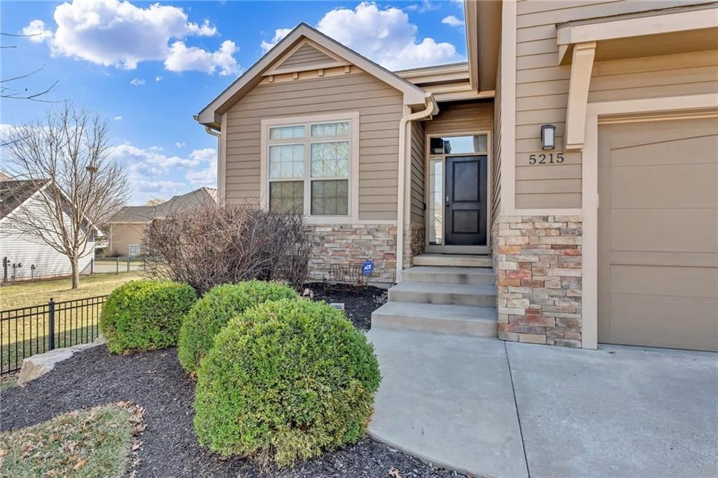 5215 Brown Lane — photo 3